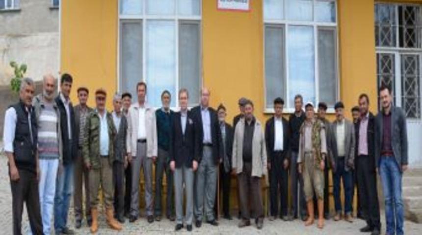 Ak Parti'li Vural Kavuncu'dan Depremzedelere 'ge&ccedil;miş Olsun' Ziyareti