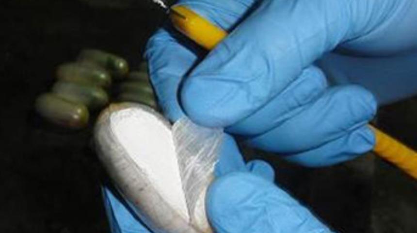 Hamile kadının midesine kokain sakladılar!