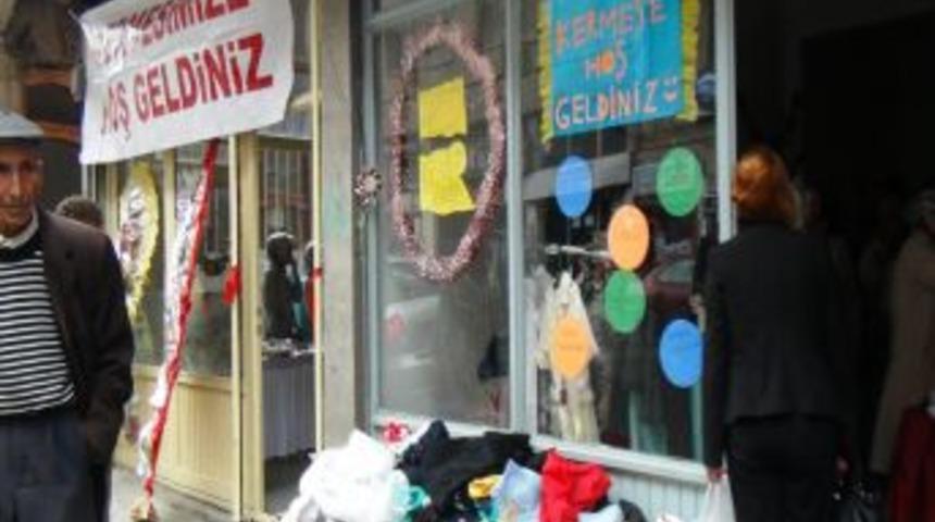 İnci Hanımlar Derneği, Ihtiya&ccedil; Sahibi &Ouml;ğrenciler Yararına Kermes D&uuml;zenledi