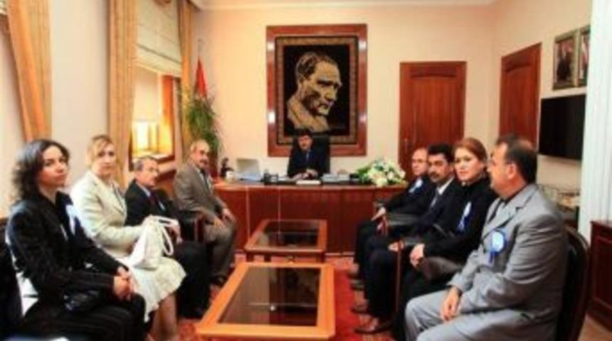 Sgk Personelinden Vali &Ouml;z'e Ziyaret