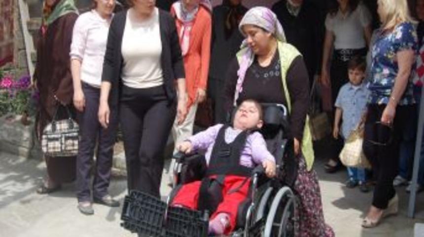 Aylar Sonra G&uuml;neşi G&ouml;rd&uuml;