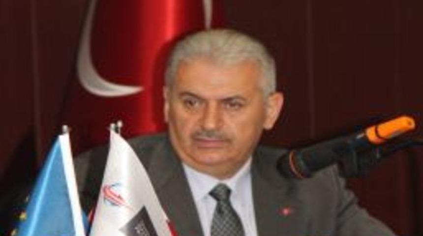 Bakan Yıldırım'dan &Ccedil;evre Yolu A&ccedil;ıklaması