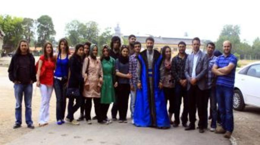 &Uuml;niversiteliler Film Platosunu Ziyaret Etti