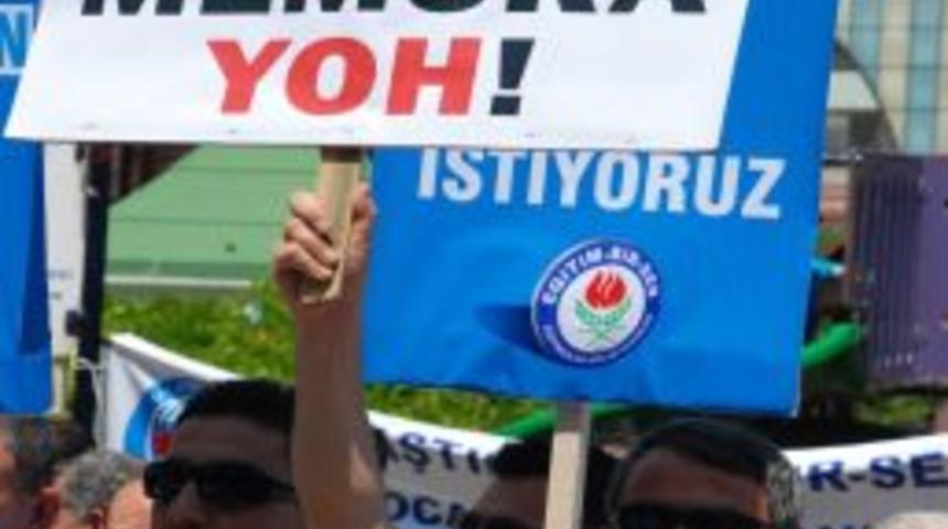 Memurlar Zam Teklifini 'komik' Buldu