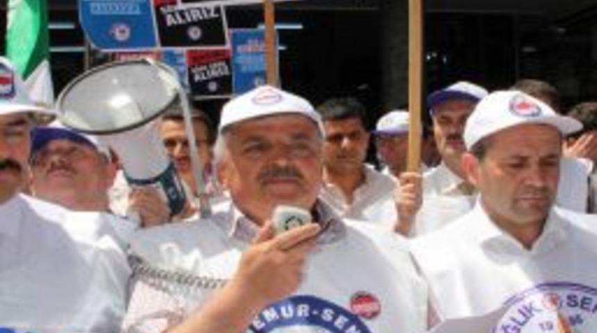 Memurlar H&uuml;k&uuml;metin Teklifini Beğenmedi