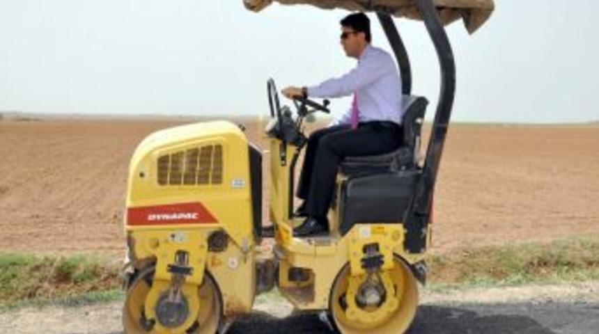 K&ouml;y Yollarında Asfalt &Ccedil;alışmaları