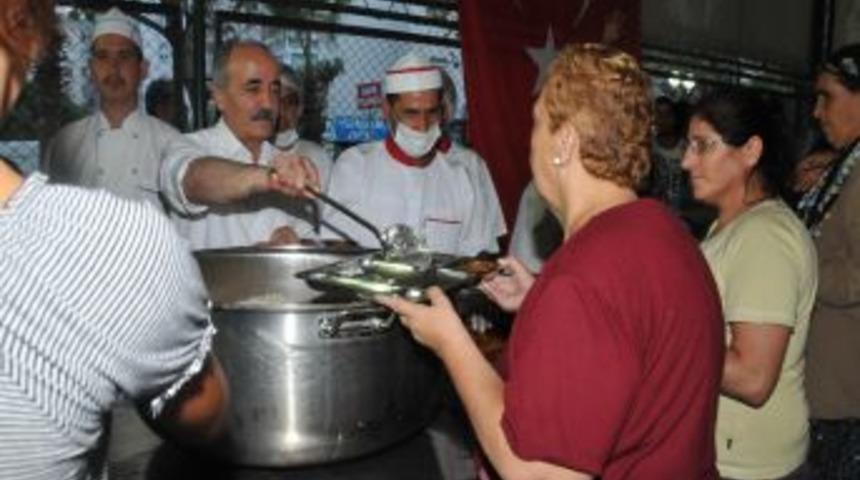 Yenişehir Belediyesi Aşevi 15 Yıldır Hizmet Veriyor