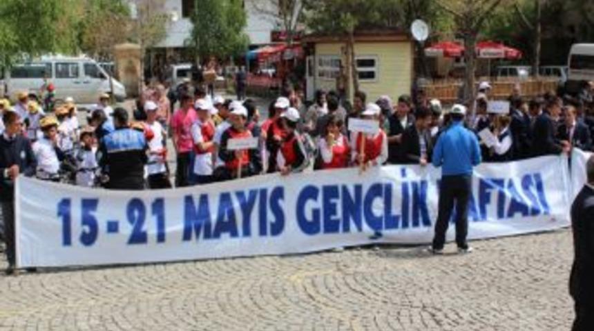Bayburt'ta 'Gen&ccedil;lik Haftası' Kutlanıyor