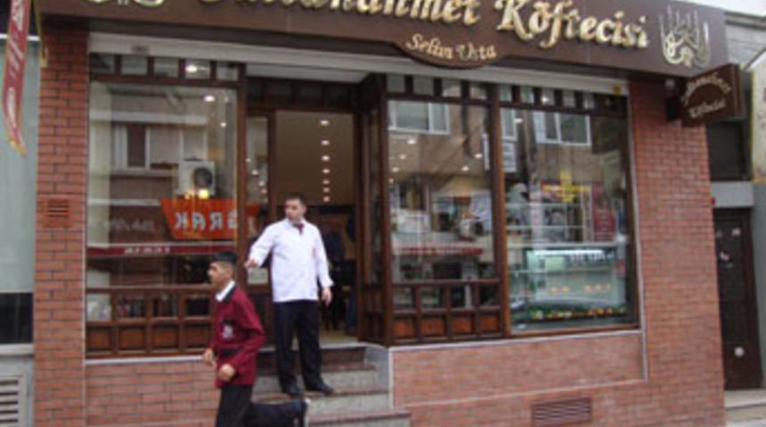 Sultanahmet K&ouml;ftecisi &Ccedil;ağlayan'da