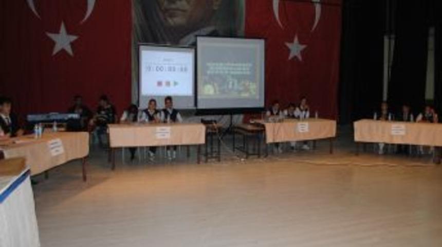 Hakkari'de Orta &Ouml;ğretim Okulları Arası Bilgi Ve K&uuml;lt&uuml;r Yarışması D&uuml;zenlendi