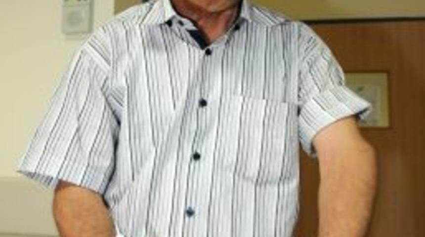 Y&uuml;z Nakli Olan &Ccedil;olak'ın Ailesine, Bakan Binali Yıldırım'dan Destek