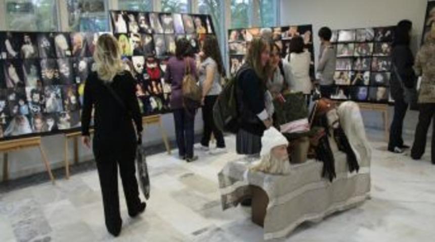 Makyaj Sergisine B&uuml;y&uuml;k Ilgi