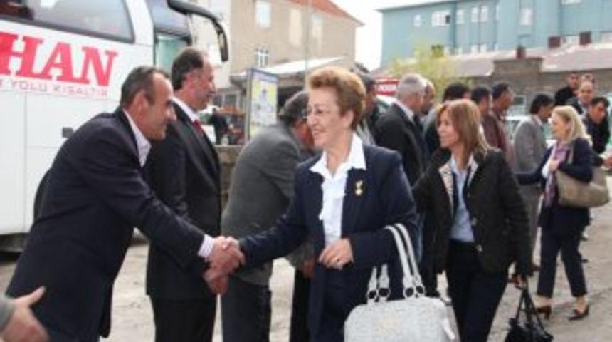 Chp Kadın Kolları Genel Başkanı Ardahan'da
