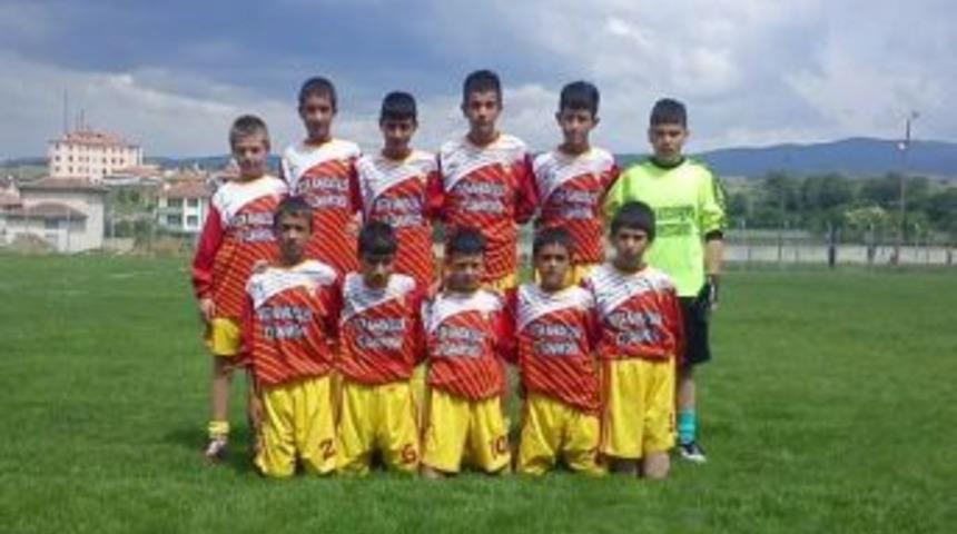 Taşk&ouml;pr&uuml; U 13'ler Şampiyonluğa Koşuyor