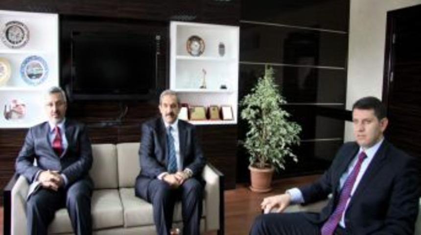 Doğan &Uuml;rg&uuml;p, İl &Ouml;zel İdaresi'ni Ziyaret Etti