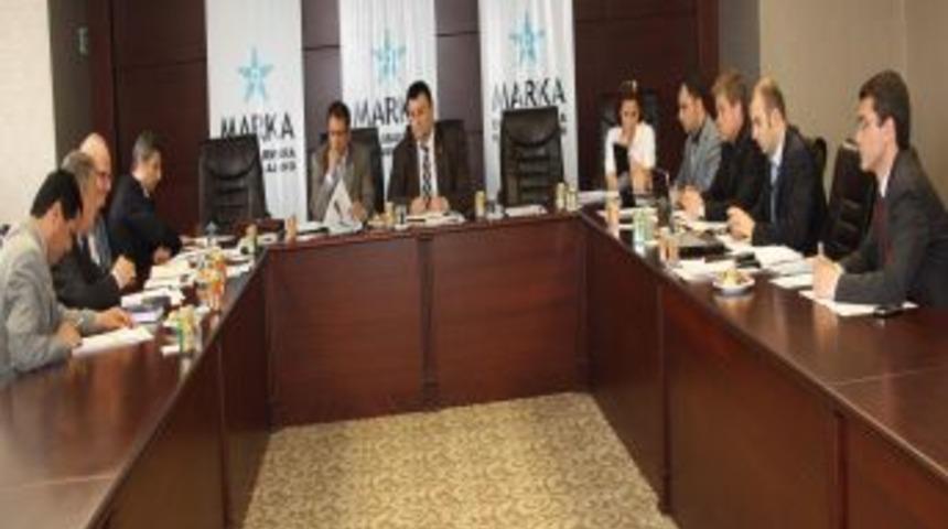 Doğu Marmara Gen&ccedil;lik Ve Spor İl M&uuml;d&uuml;rleri Marka'da Toplandı