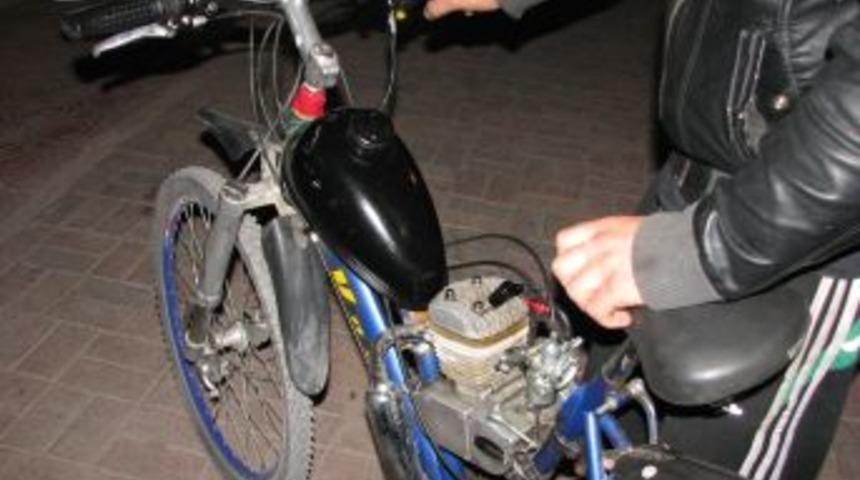 Hızar Motoruyla Çalışan Bisiklet