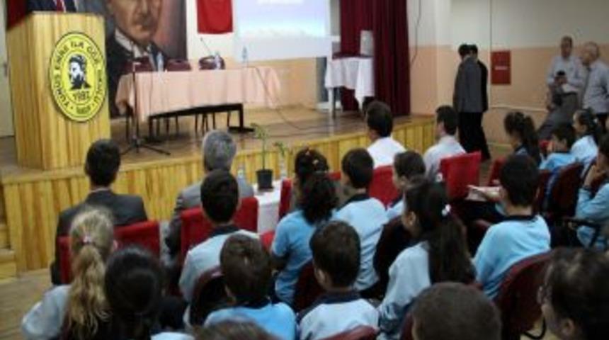 Okullarda &Ouml;ğrencilere Hayvan Hakları Ve Sevgisi Aşılanıyor