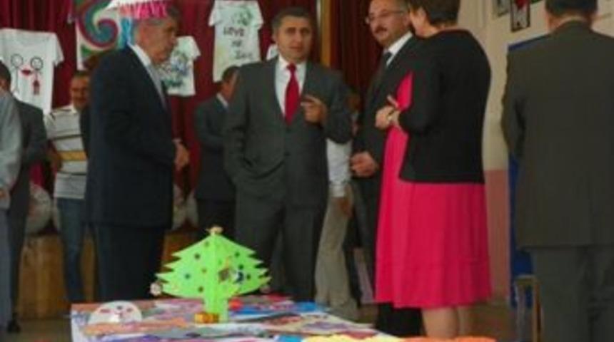 K&uuml;&ccedil;&uuml;k kalplerden b&uuml;y&uuml;k hayaller sergisi