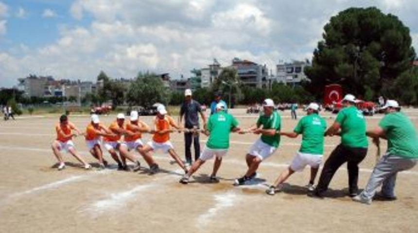 Salihli'de Gen&ccedil;lik Haftası Kutlamaları Başladı