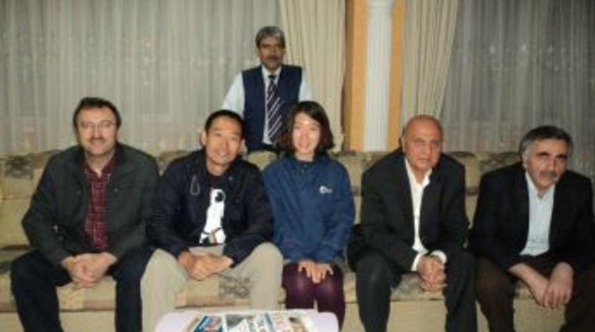 Koreli &Ccedil;ift Darende'yi &Ccedil;ok Beğendi