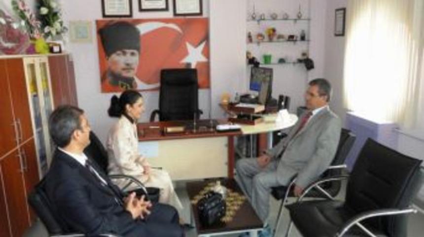 Milli Eğitim M&uuml;d&uuml;r&uuml;nden Okullara Motivasyon Gezileri