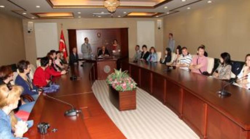 Vali Şent&uuml;rk: Proje Kapsamında Yapılan Geziler Dostlukları Pekiştirir