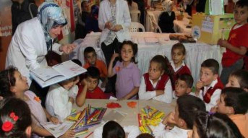 Bilgi Evi Standında Okuma Etkinliği Yapıldı