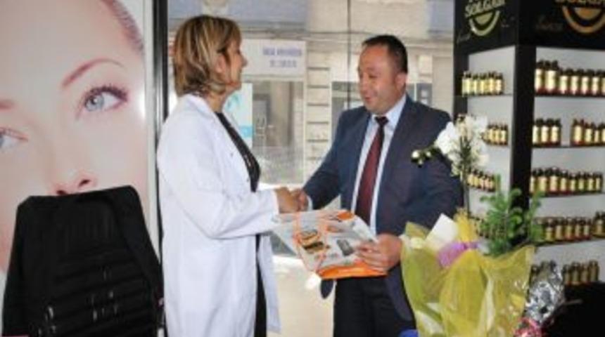 İlkadım'dan Eczacılara Hediye