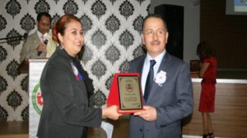 D&uuml;zce'de Ebe Ve Hemşireler Haftası