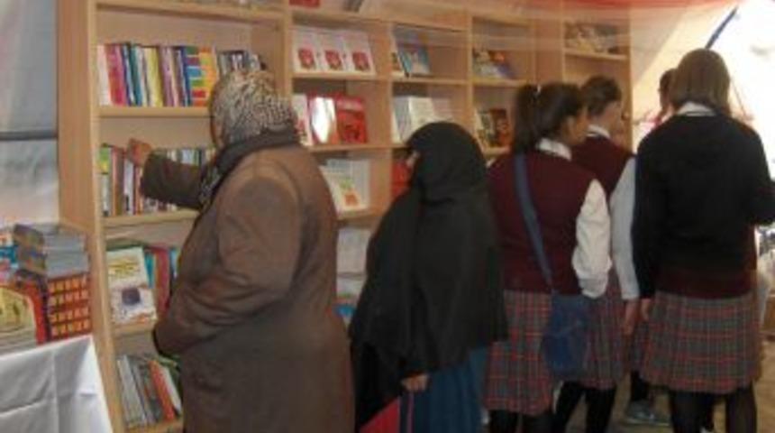 'gaziemet Kitap Şenliği' Kitap Okuma G&uuml;n&uuml; İle Başladı