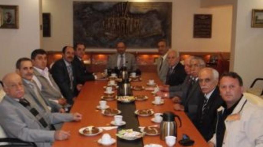 Sakarya Şehit Ve Gazi Derneğinden Mehmet&ccedil;ik Vakfı Ve Anıtkabir'e Ziyaret