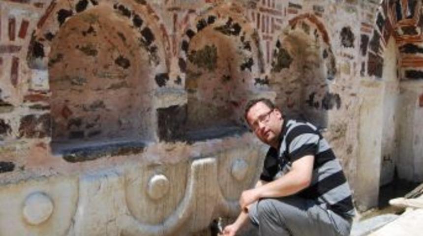 Tarihi Beş Ulalı &Ccedil;ukur &Ccedil;eşme Restore Edildi