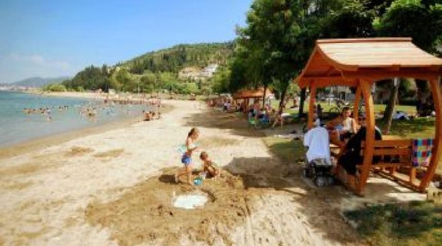 Karam&uuml;rsel Plajı'na Mavi Bayrak