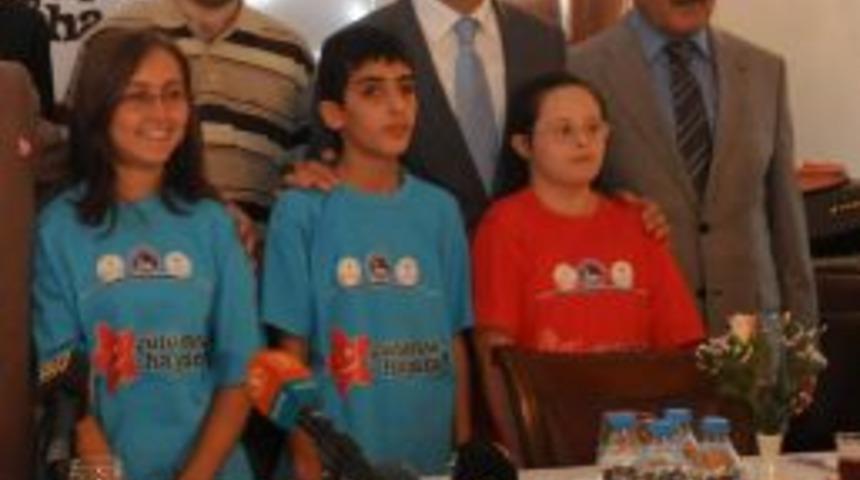 &Uuml;sk&uuml;dar&rsquo;dan &ldquo;G&uuml;l&uuml;mse Hayata&rdquo; Projesine Rekor Katılım