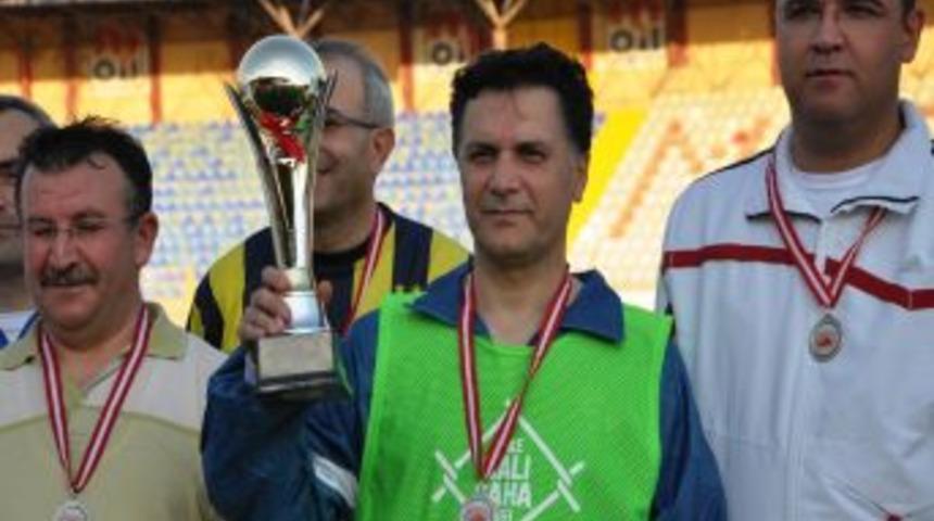 Gen&ccedil;lik Turnuvasında Vali&rsquo;den Gol Şov