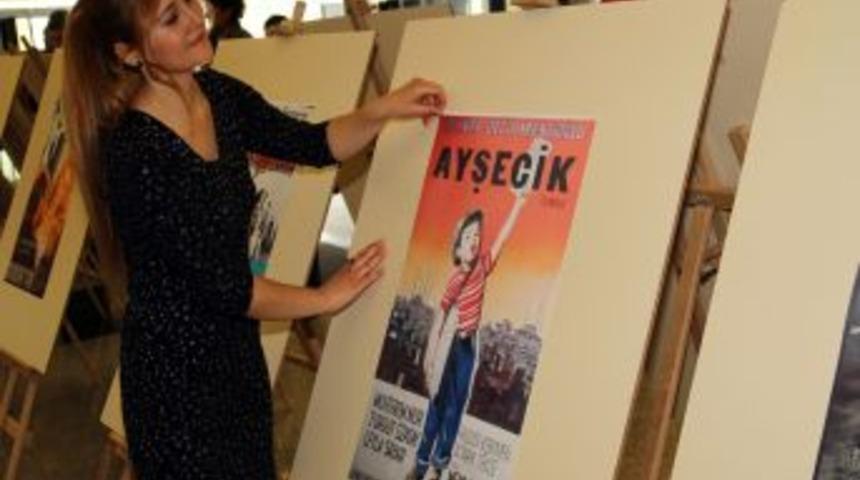 Romandan Beyaz Perdeye Afiş Sergisi