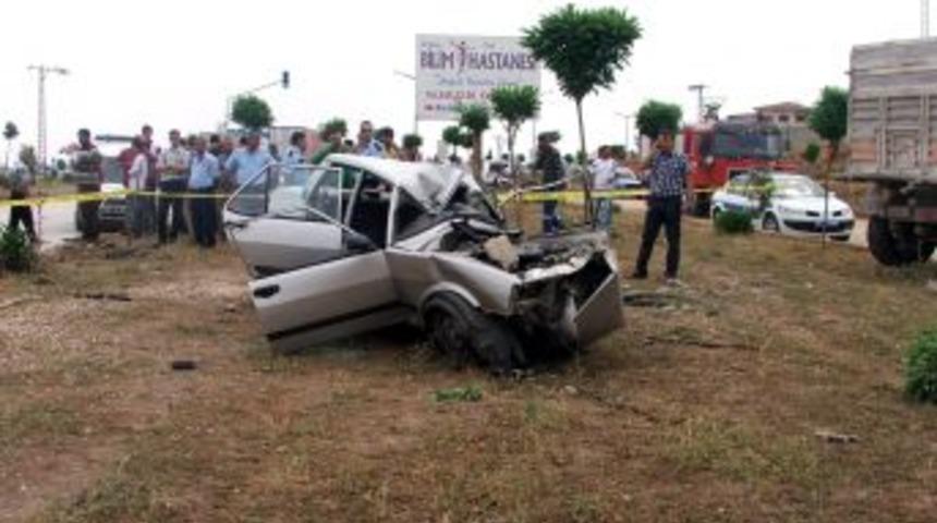 Kırıkhan'da Trafik Kazası: 1 &Ouml;l&uuml;