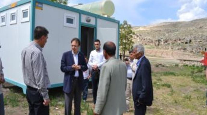 Mevsimlik Iş&ccedil;ilerin Konaklama Sorununa Konteyner Ve Jenerat&ouml;rl&uuml; &Ccedil;&ouml;z&uuml;m