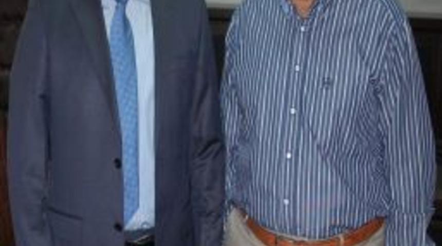 Başkan Orhan İl&ccedil;e Emniyet M&uuml;d&uuml;r&uuml; G&ouml;&ccedil;emen'i Ziyaret Etti