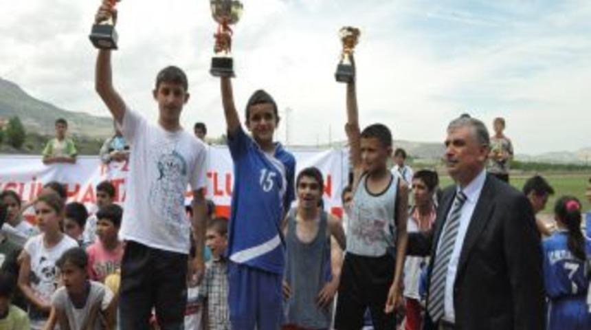 Atletizm Kupası Yarışmaları Gerçekleştirildi