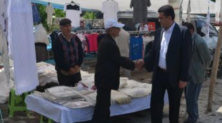 Belediye Başkanı Semt Pazarını Denetledi