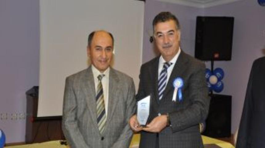 Aydın'da En &Ccedil;ok SGK Primi &Ouml;deyenlere Plaket Verildi