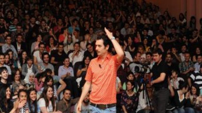 Cb&uuml; 19. Bahar Şenliği Hayrettin İle Renklendi