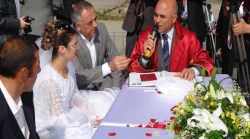 Yakutiye Belediyesi'nde Toplu Nikah Heyecanı
