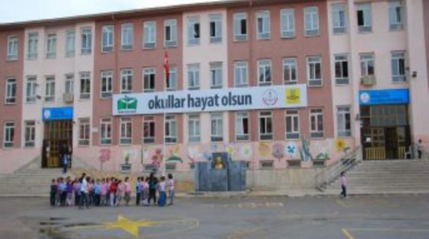 Konya'da Okullar Hayat Oluyor