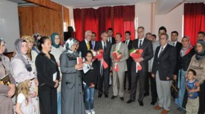 "annem Babam Okuyor" Kampanyası Devam Ediyor