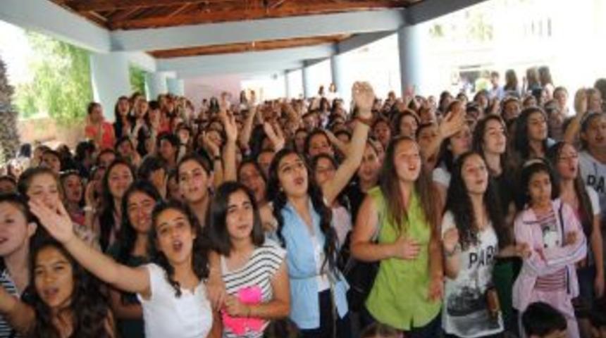 Fethiye'de Gen&ccedil;lik Haftası Konseri