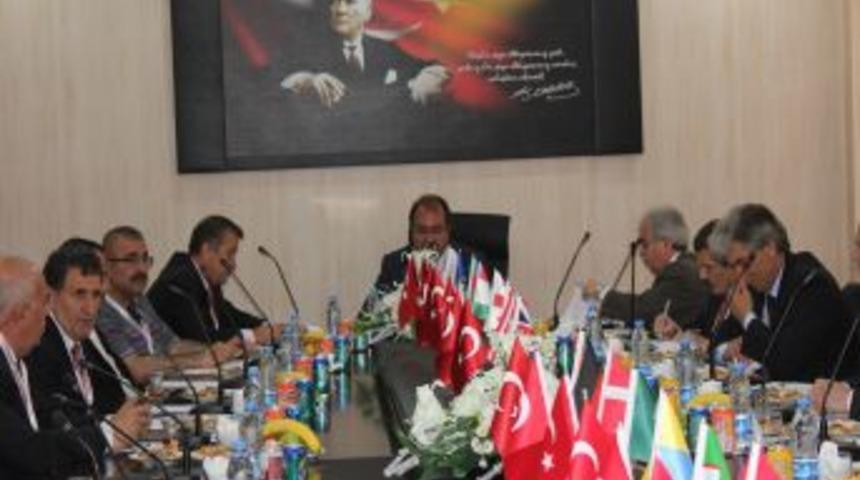 Rekt&ouml;rler Ağrı'da Buluştu