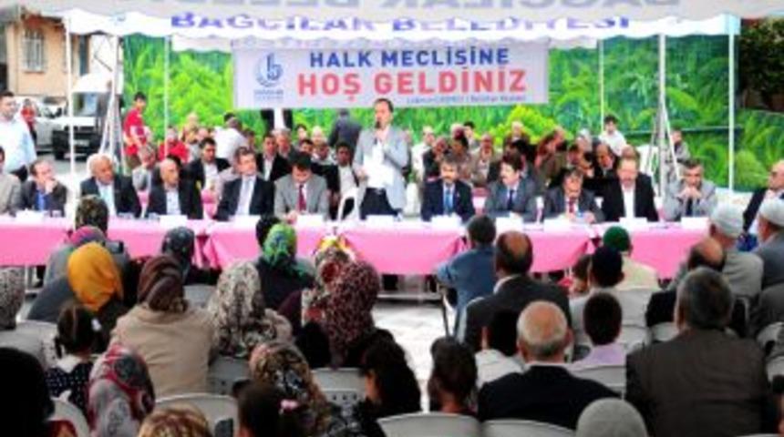 Belediye Başkanı Mahalle Mahalle Hesap Veriyor